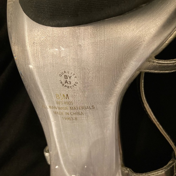 Jacqueline Ferrar platform heels - Picture 9 of 11